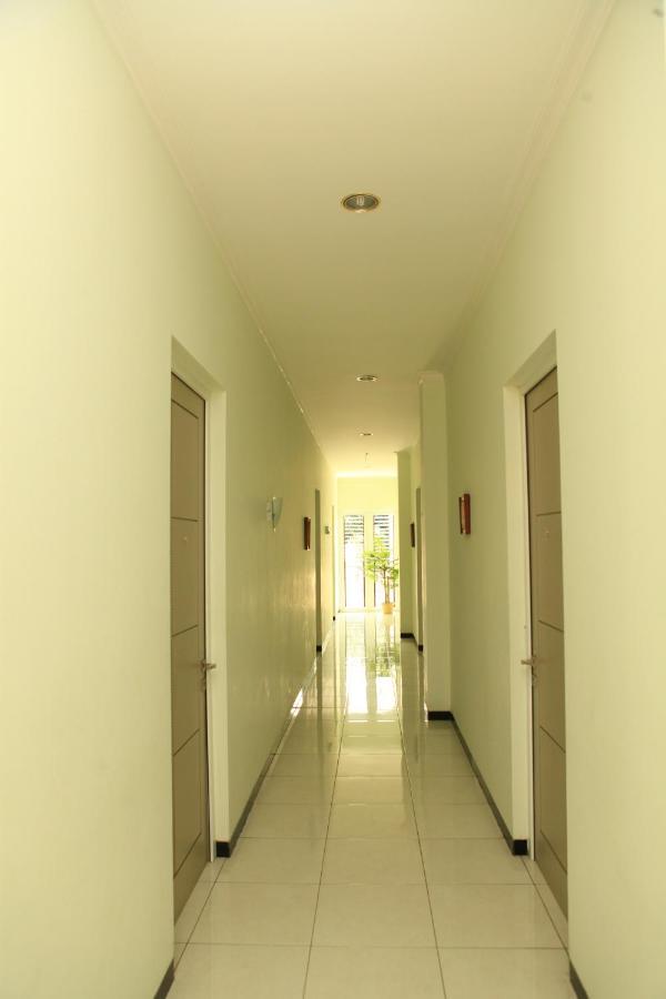 Arya Graha Semarang Hotel Exterior photo