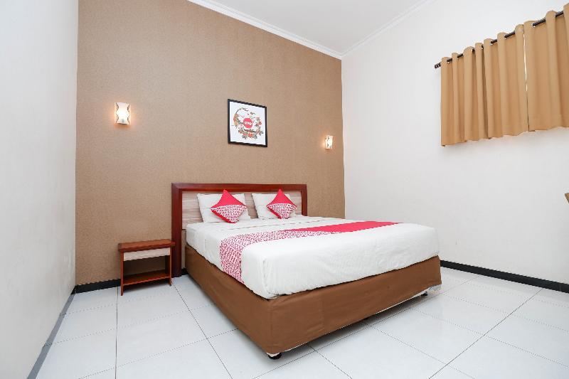 Arya Graha Semarang Hotel Exterior photo