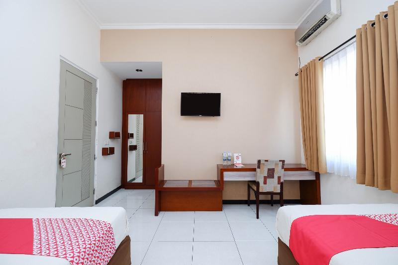 Arya Graha Semarang Hotel Exterior photo